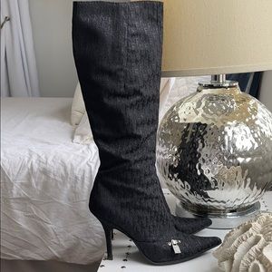 Dior logo design boots
